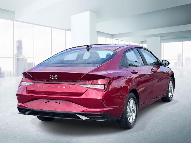 2023 Hyundai Elantra SE