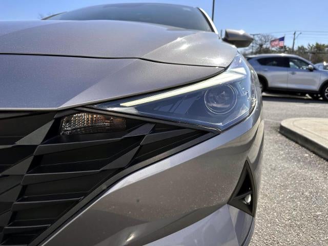 2023 Hyundai Elantra SE