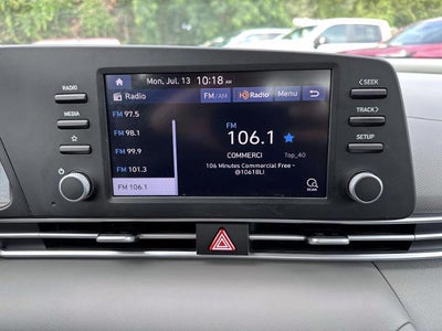 2023 Hyundai Elantra SE