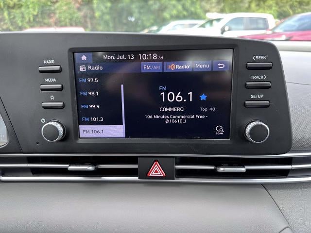 2023 Hyundai Elantra SE