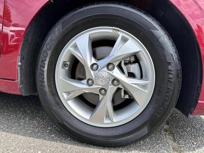 2023 Hyundai Elantra SE