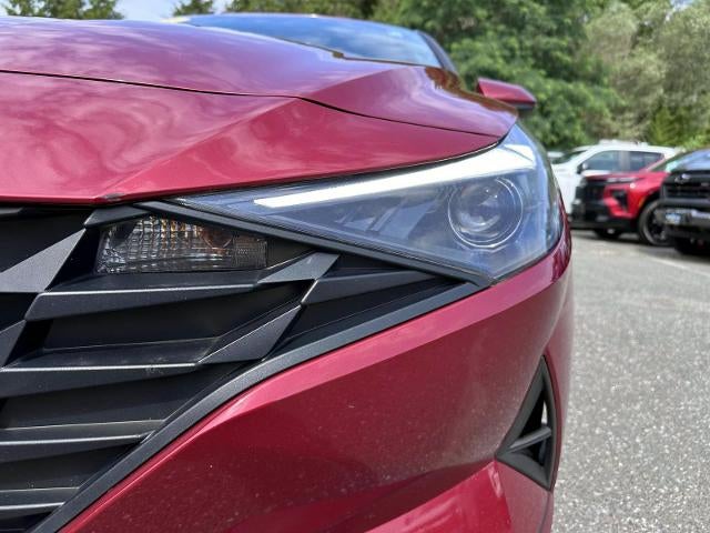 2023 Hyundai Elantra SE
