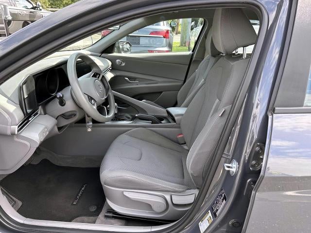 2023 Hyundai Elantra SE