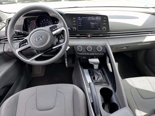 2023 Hyundai Elantra SE