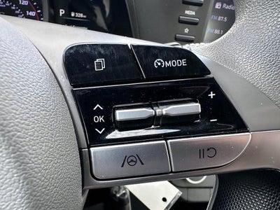 2023 Hyundai Elantra SE