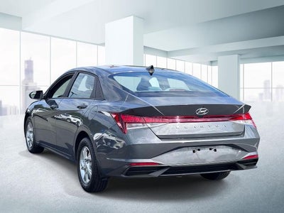 2023 Hyundai Elantra SE
