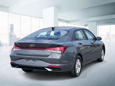 2023 Hyundai Elantra SE