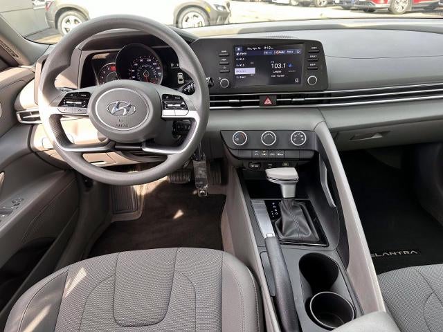 2023 Hyundai Elantra SE