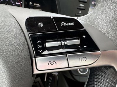 2023 Hyundai Elantra SE