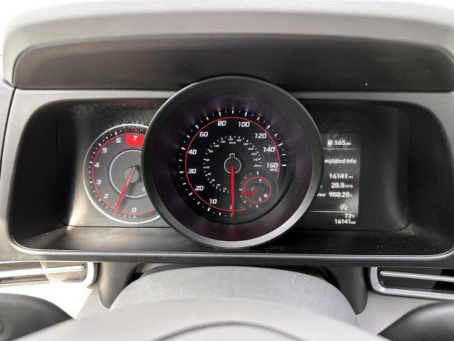 2023 Hyundai Elantra SE