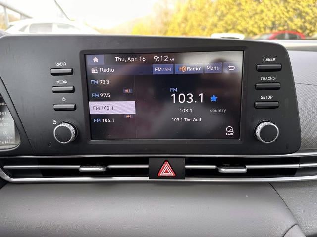2023 Hyundai Elantra SE