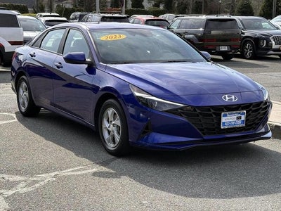 2023 Hyundai Elantra SE