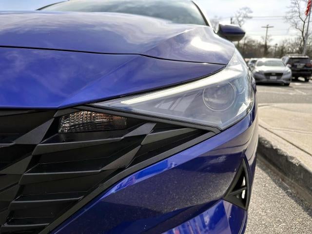 2023 Hyundai Elantra SE