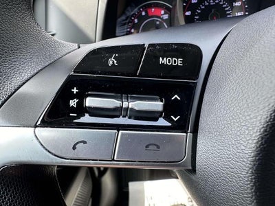 2023 Hyundai Elantra SE