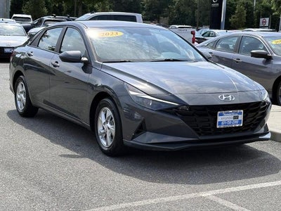 2023 Hyundai Elantra SE