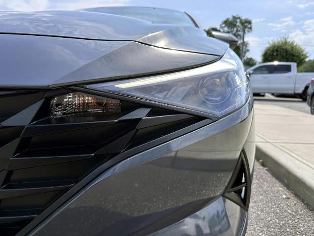 2023 Hyundai Elantra SE