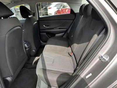 2023 Hyundai Elantra SE
