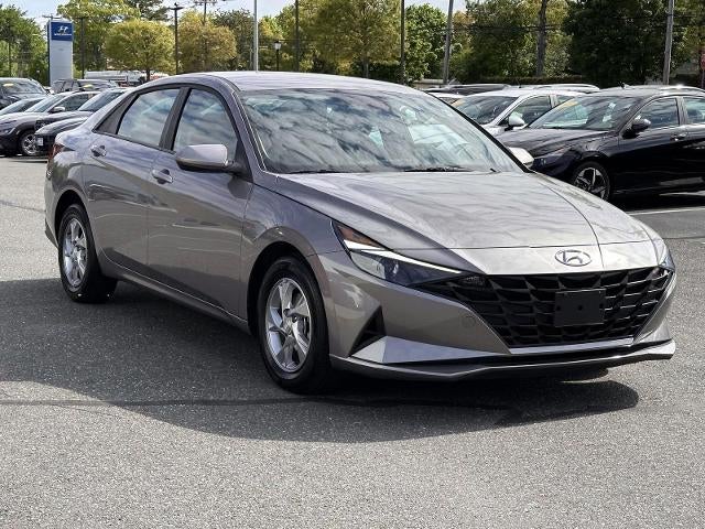 2023 Hyundai Elantra SE