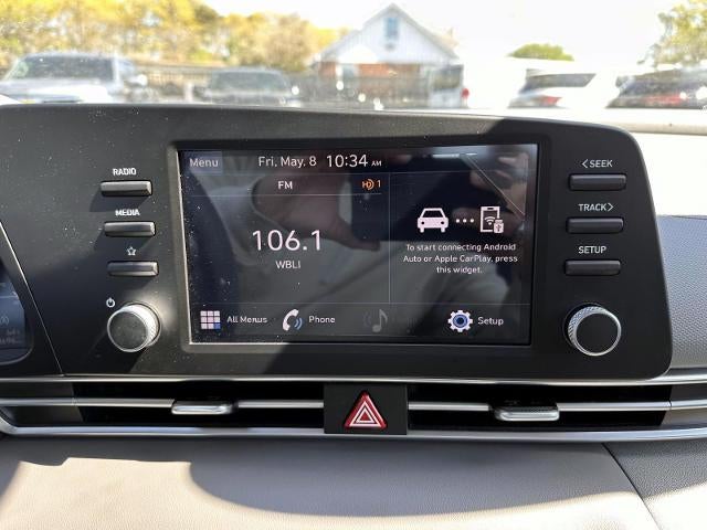 2023 Hyundai Elantra SE