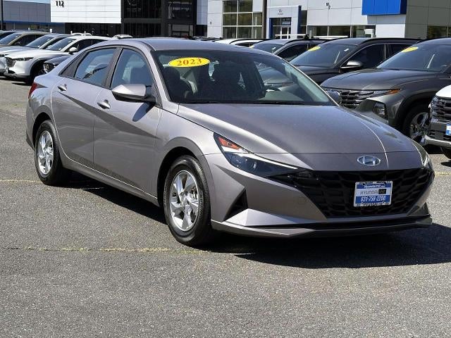 2023 Hyundai Elantra SE