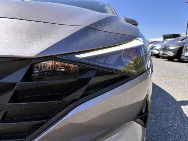 2023 Hyundai Elantra SE