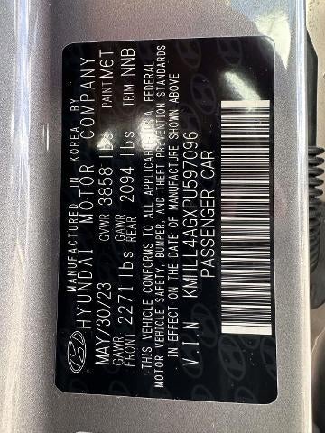 2023 Hyundai Elantra SE