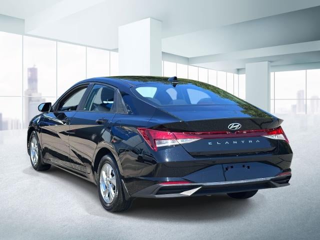 2023 Hyundai Elantra SE