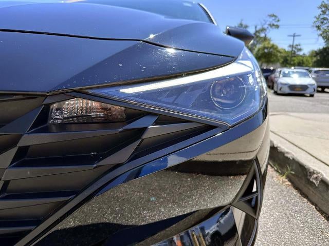 2023 Hyundai Elantra SE