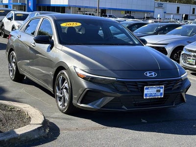 2025 Hyundai Elantra SEL Sport