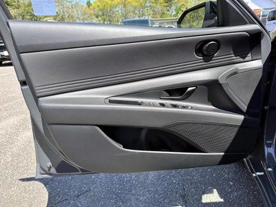 2025 Hyundai Elantra SEL Sport