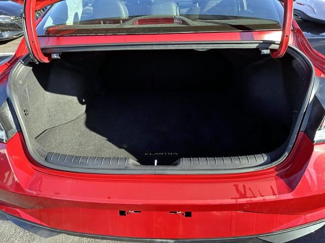 2022 Hyundai Elantra Hybrid Limited