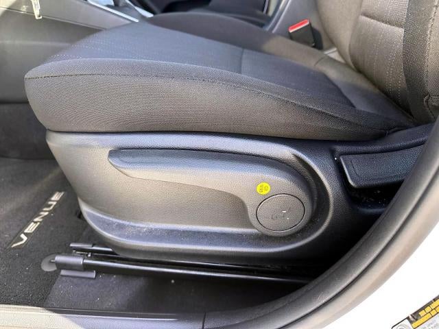 2023 Hyundai Venue SE