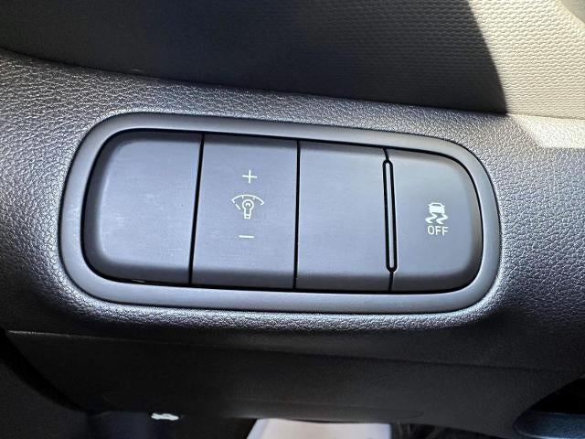 2025 Hyundai Venue SE