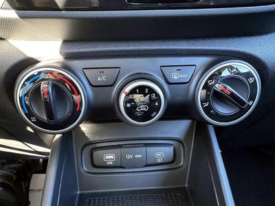 2025 Hyundai Venue SE