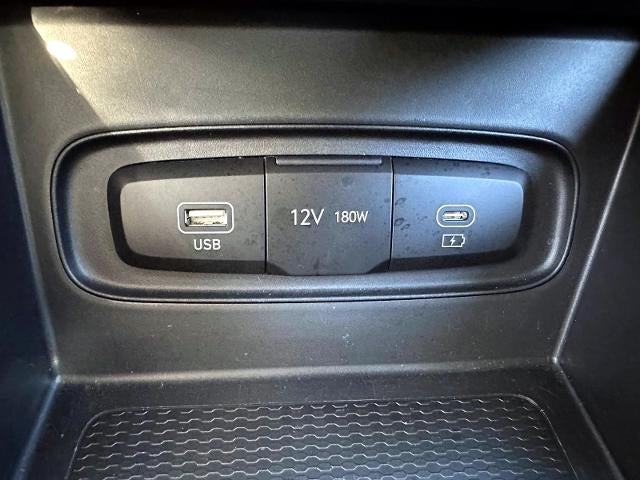 2025 Hyundai Venue SE