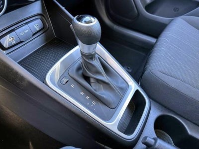 2025 Hyundai Venue SE