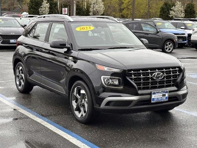 2023 Hyundai Venue SEL